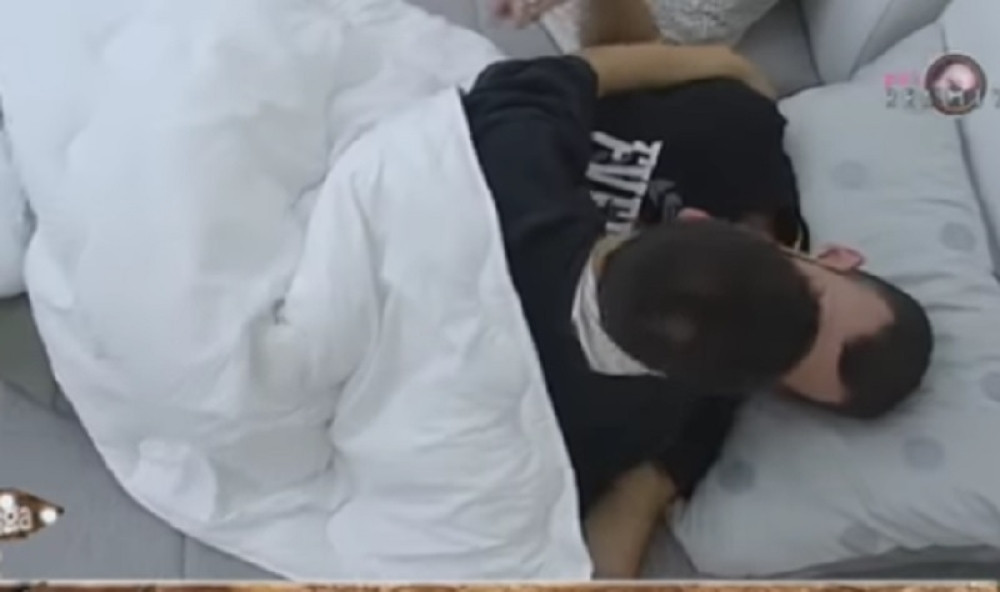 Dva žestoka seksa Mine i Đeksona (18+)