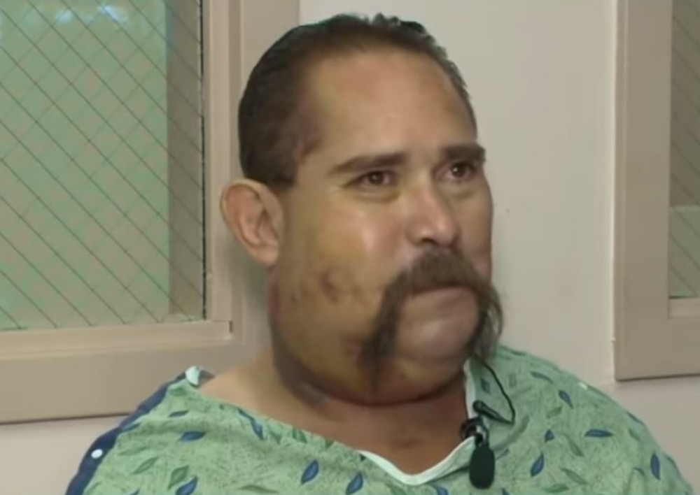 Pravio se važan, a onda se zvečarka naljutila