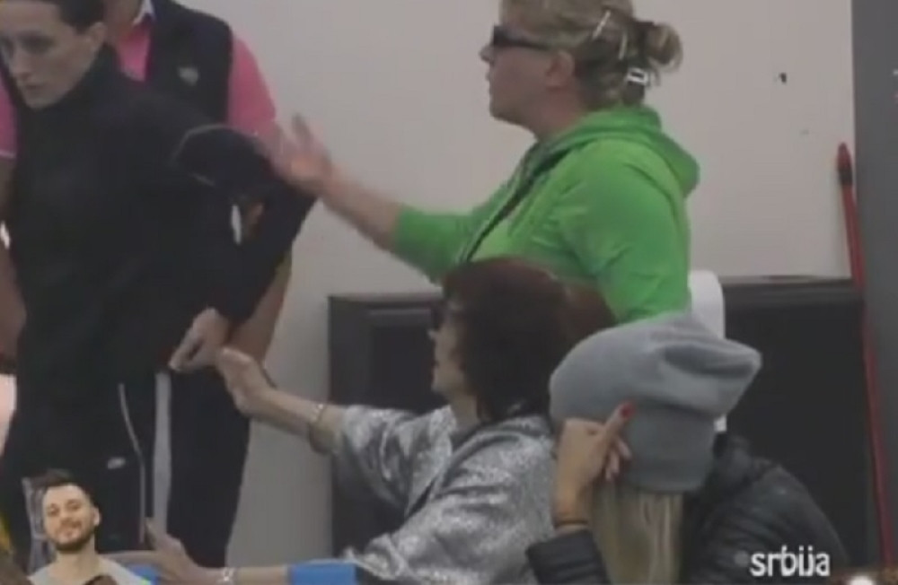 Veštica pogodila Žižu u glavu, glumica zapomagala! (VIDEO)