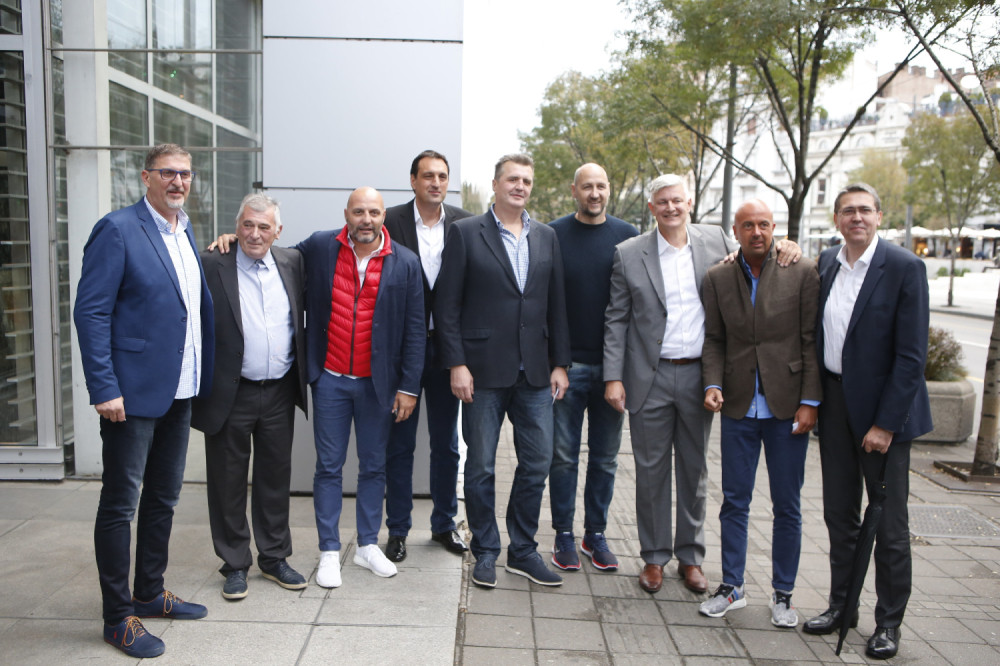 Sala u Jugoslovenskom dramskom pozorištu "davila" se u emocijama (GALERIJA)