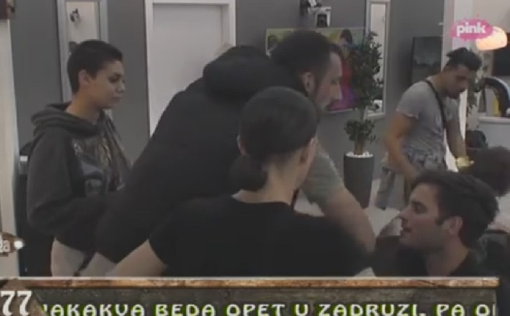 Đekson nasrnuo na Žarka, Mina se umešala! (VIDEO)