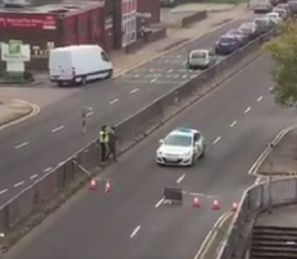 Kolaps i evakuacija zbog sumnjive čaše (FOTO i VIDEO)