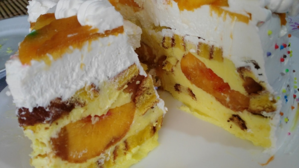 Izvrnuta torta sa breskvama (VIDEO)