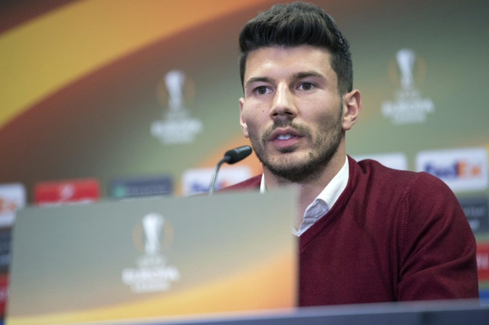 Jojić zahvalan supruzi Nemanje Rnića za predivnu tortu