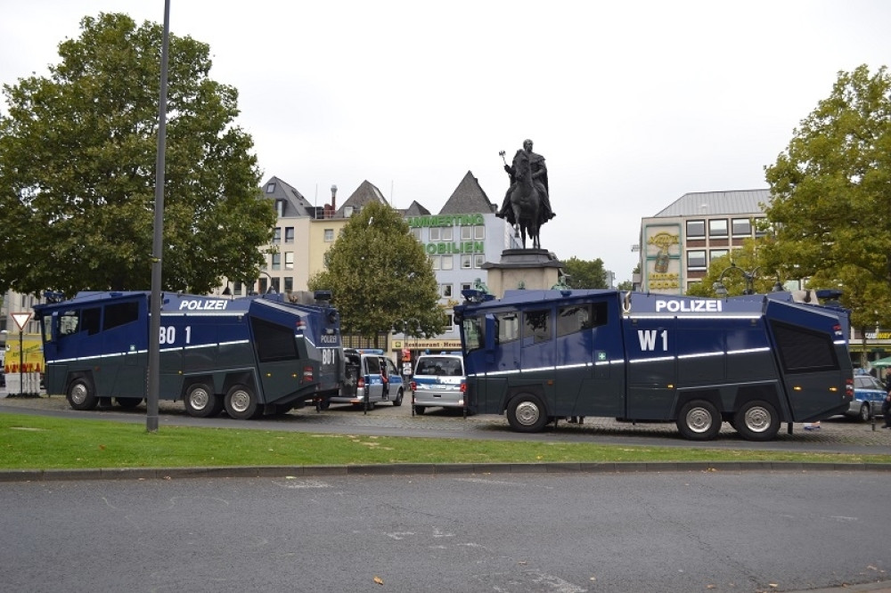 Nemačka policija se našalila sa "delijama" (FOTO)