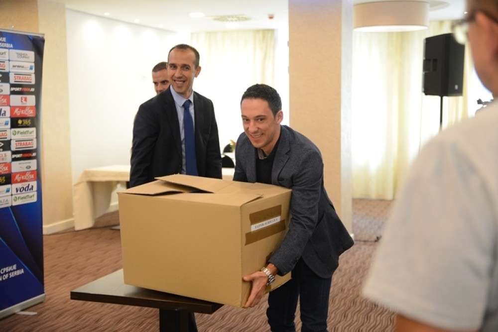 Oprema za decu sa Kosova i Metohije