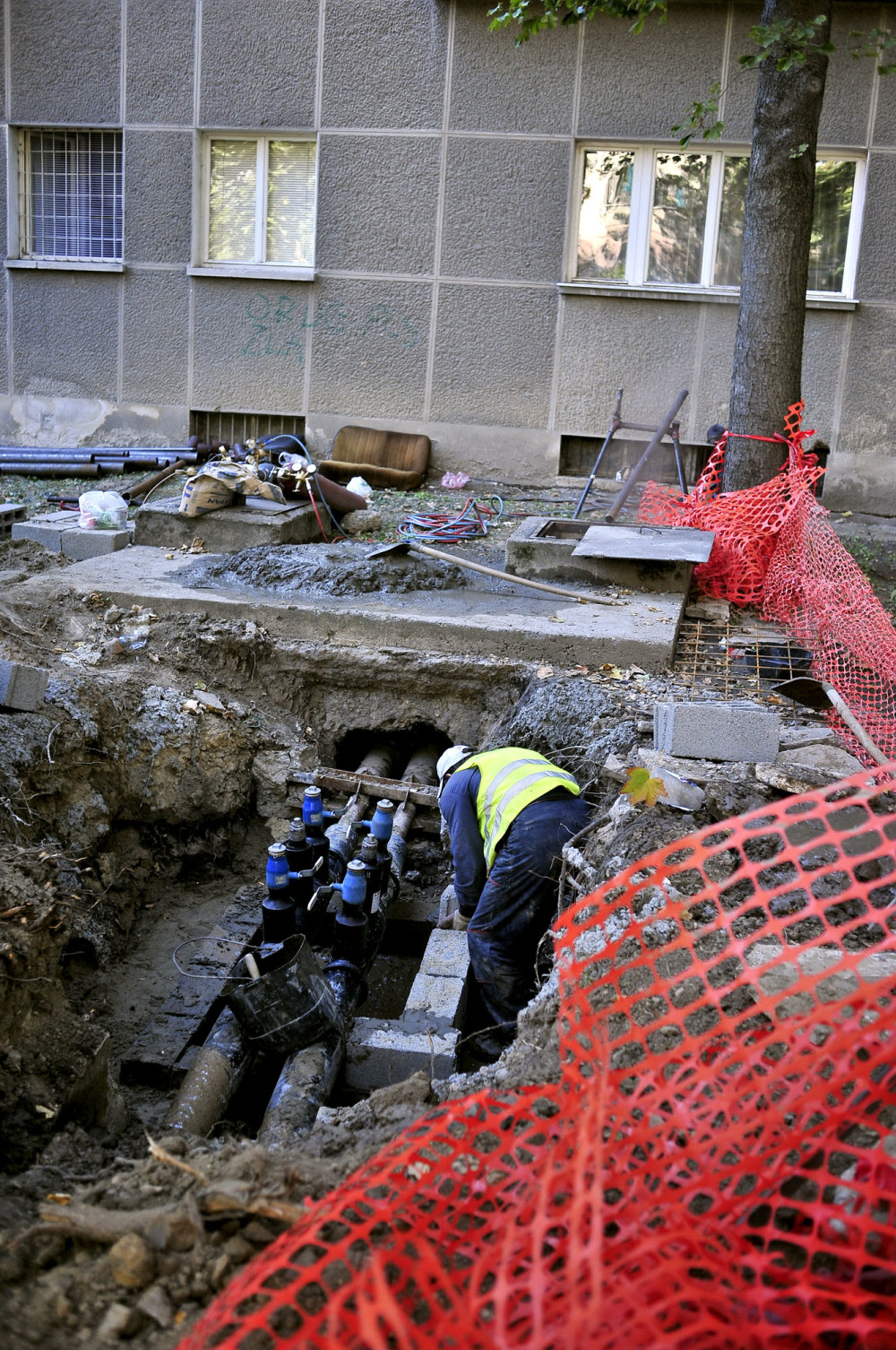 Havarija na toplovodu u Njegoševoj, zatvaraju deo ulice!