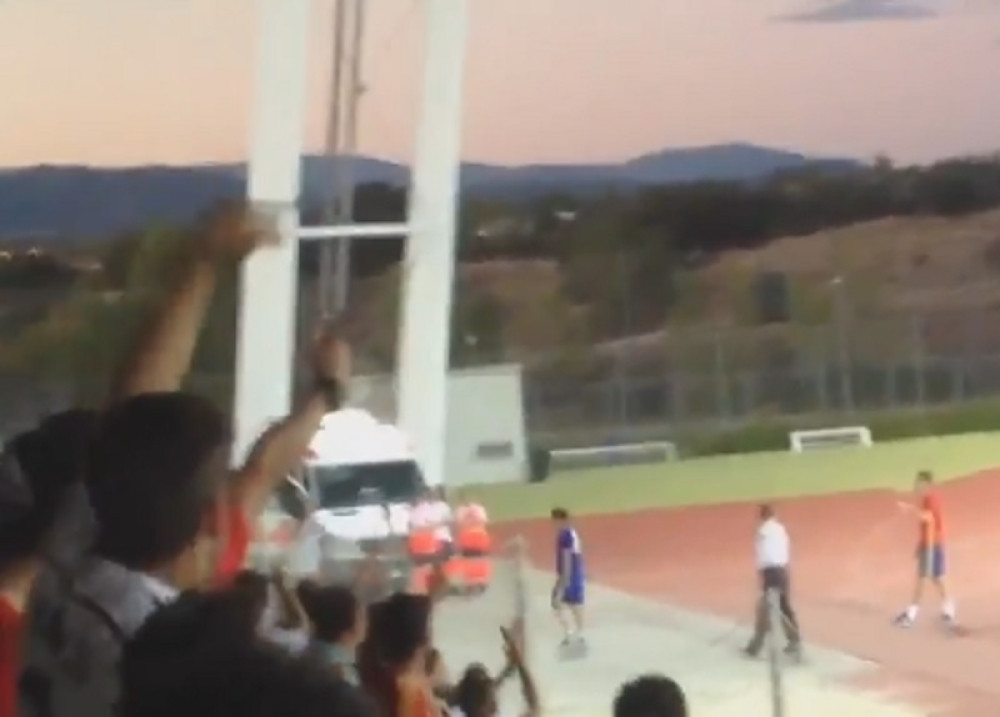 Prekinut trening Španije, Pikea čuvalo obezbeđenje (VIDEO)