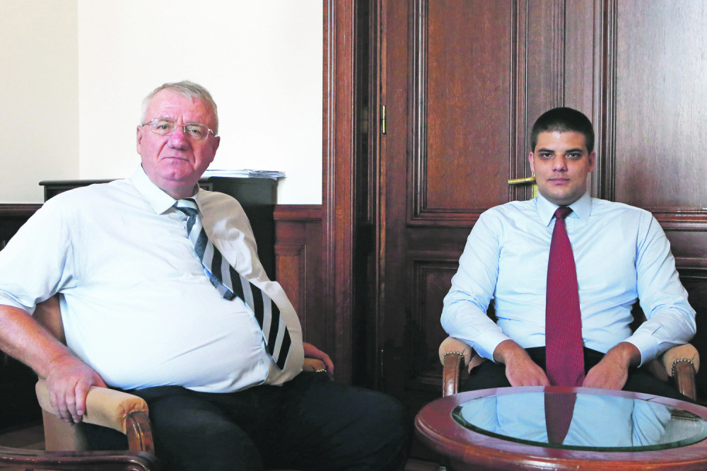 Šešelj: Moji sinovi se SPREMAJU ZA RAT!