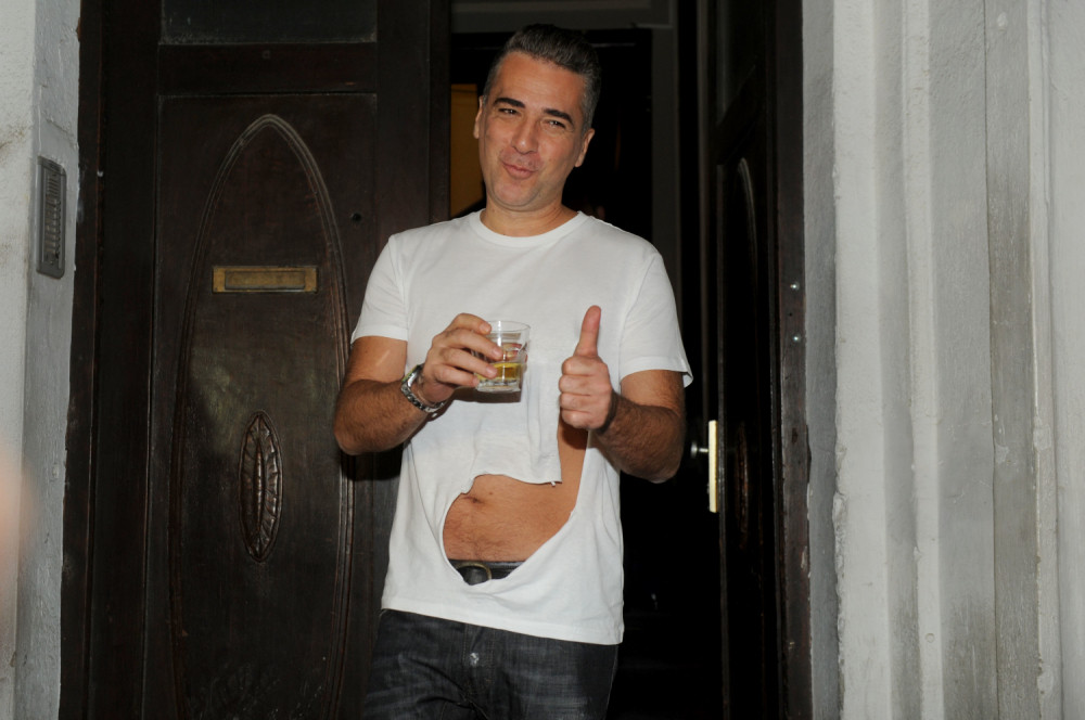 Slavlje kod Joksimovića zbog rođenja bliznakinja!