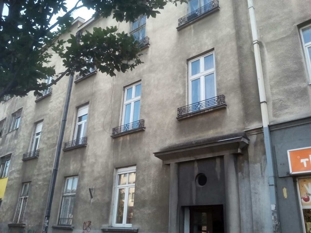 Muškarac se ugušio u stanu od dima!