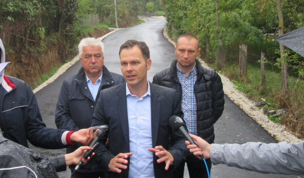 U poslednjih nekoliko godina, 30 kilometara asfalta u Sopotu