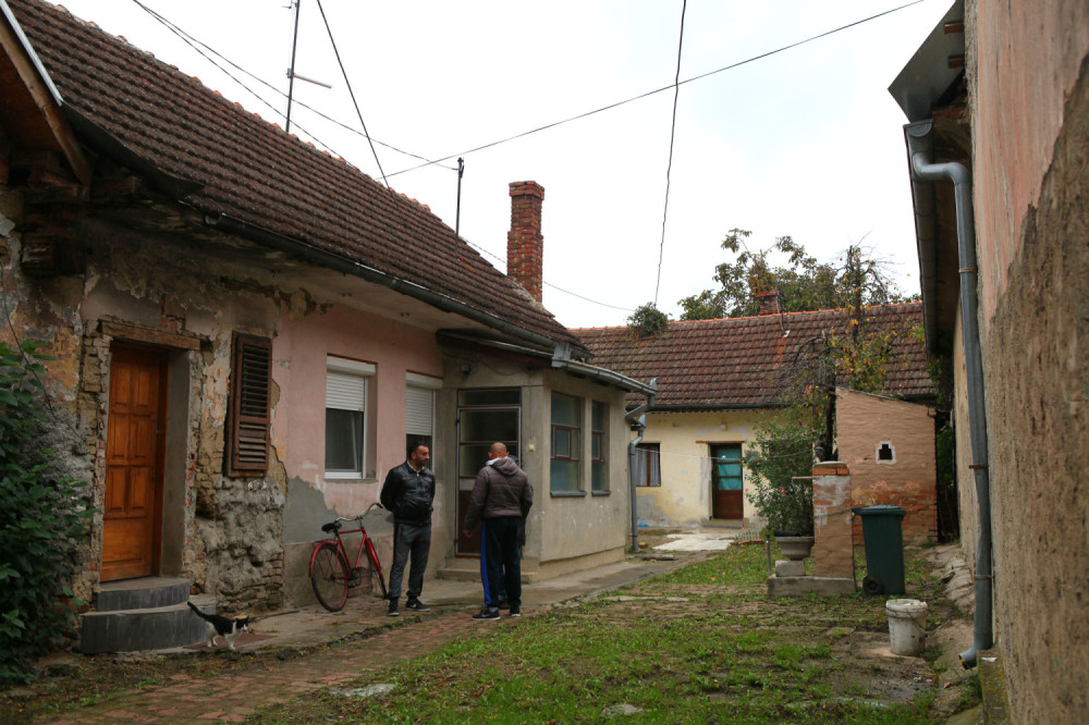 Gledala sam kako ubija komšiju, a onda je krenuo na mene!