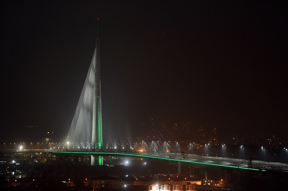 Beograd večeras u bojama srpske zastave