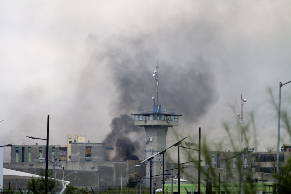 U pobuni u zatvoru 16 mrtvih