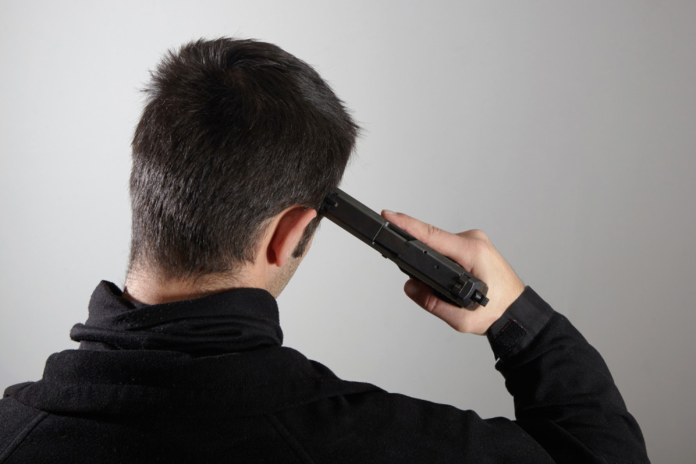 Muškarac pucao sebi u glavu