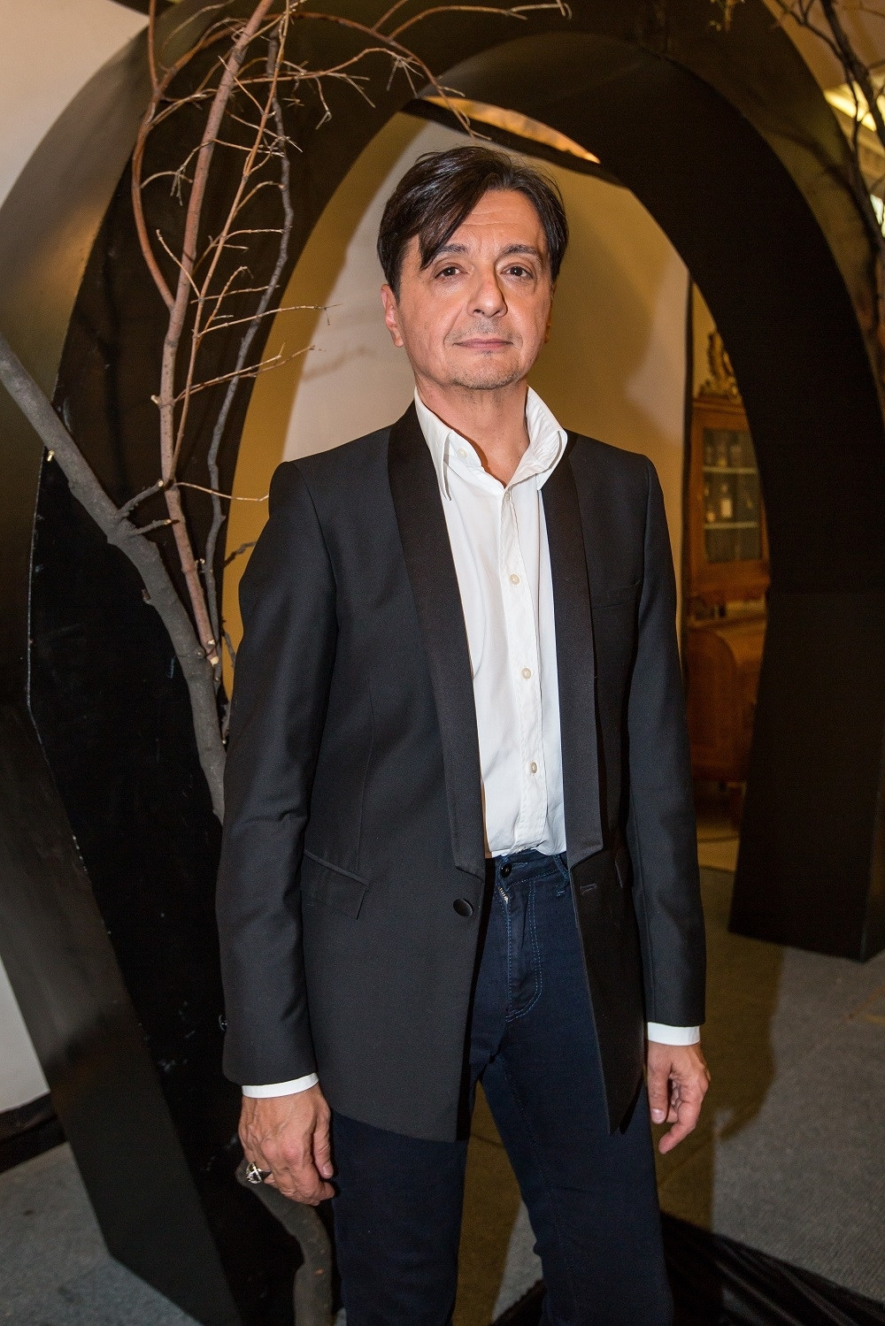 Šabanova udovica se pojavila prvi put u javnosti, došla u pratnji ove osobe na reviju Dizajner Saša Milojković!