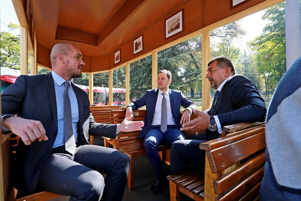 Beograđani se provozali novim tramvajem (FOTO)