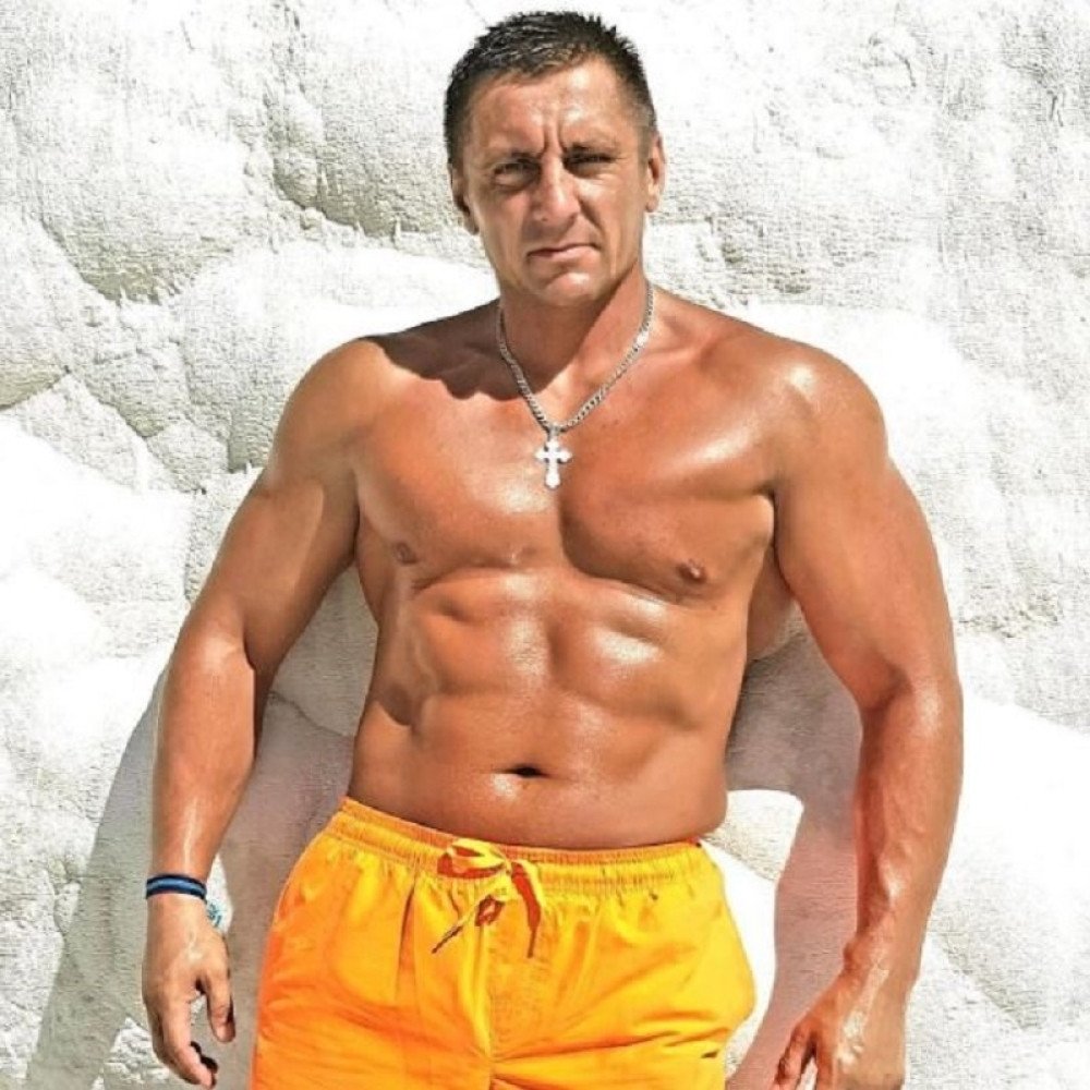 Kod ovog poslanika sve žene jure "na konsultacije" (FOTO+VIDEO)