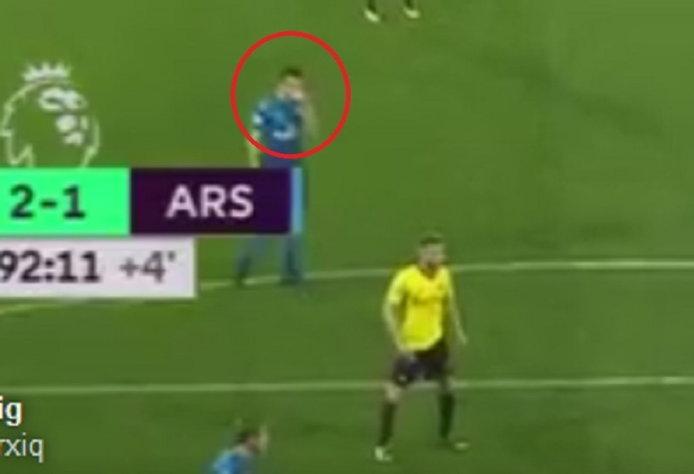 Albanac čačkao nos dok je Arsenal primao gol  (VIDEO)