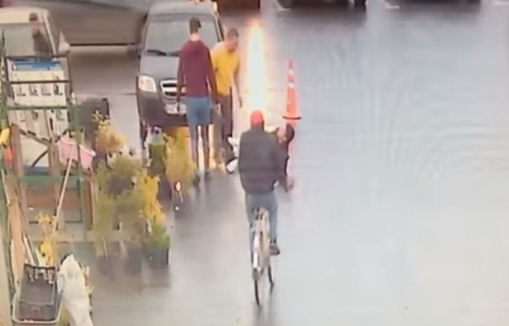 Ubio frizera zbog frizure (UZNEMIRUJUĆI VIDEO)