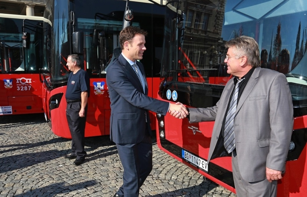 Beograd dobio 10 novih autobusa (FOTO)