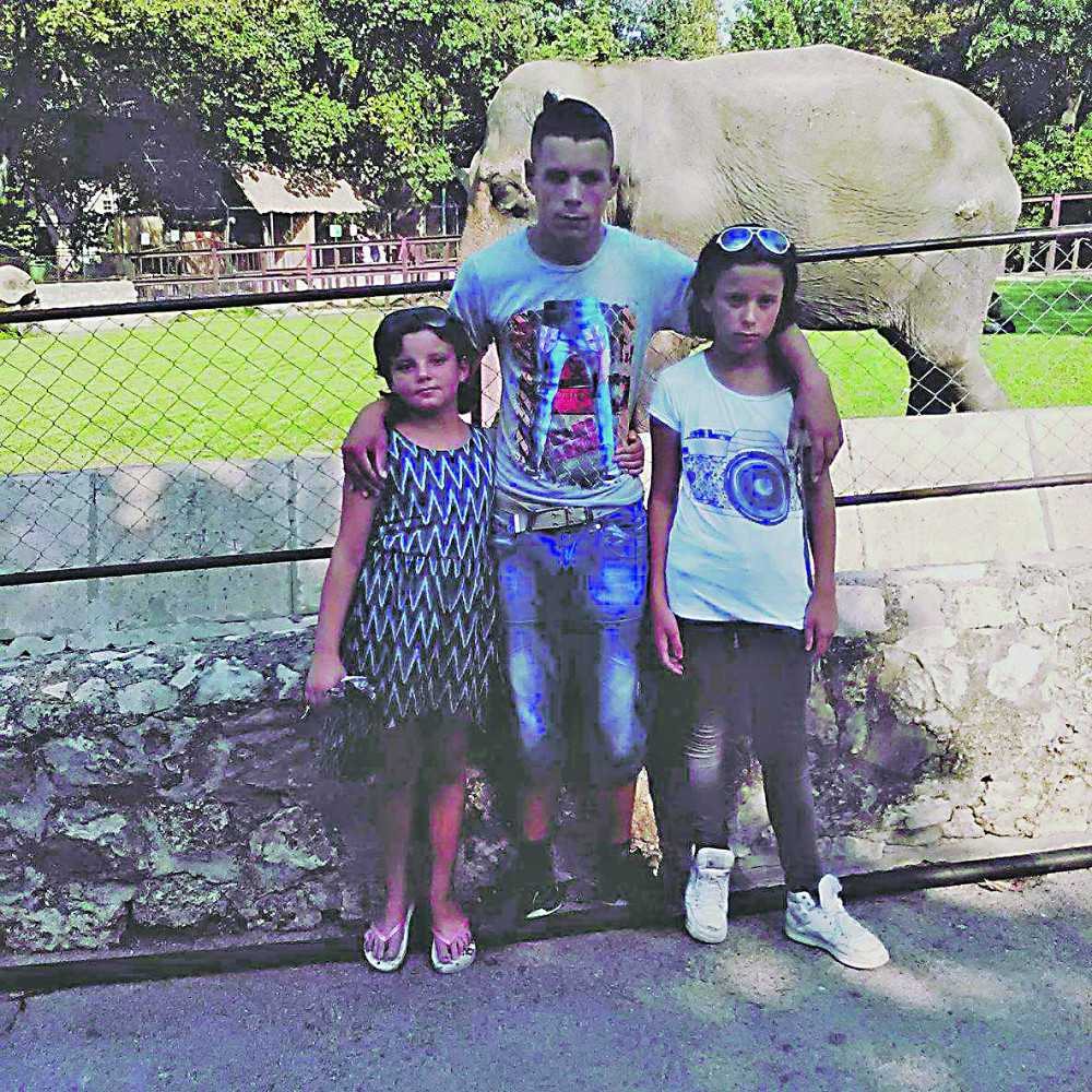 Mala Olivera ponovo ume da se smeje