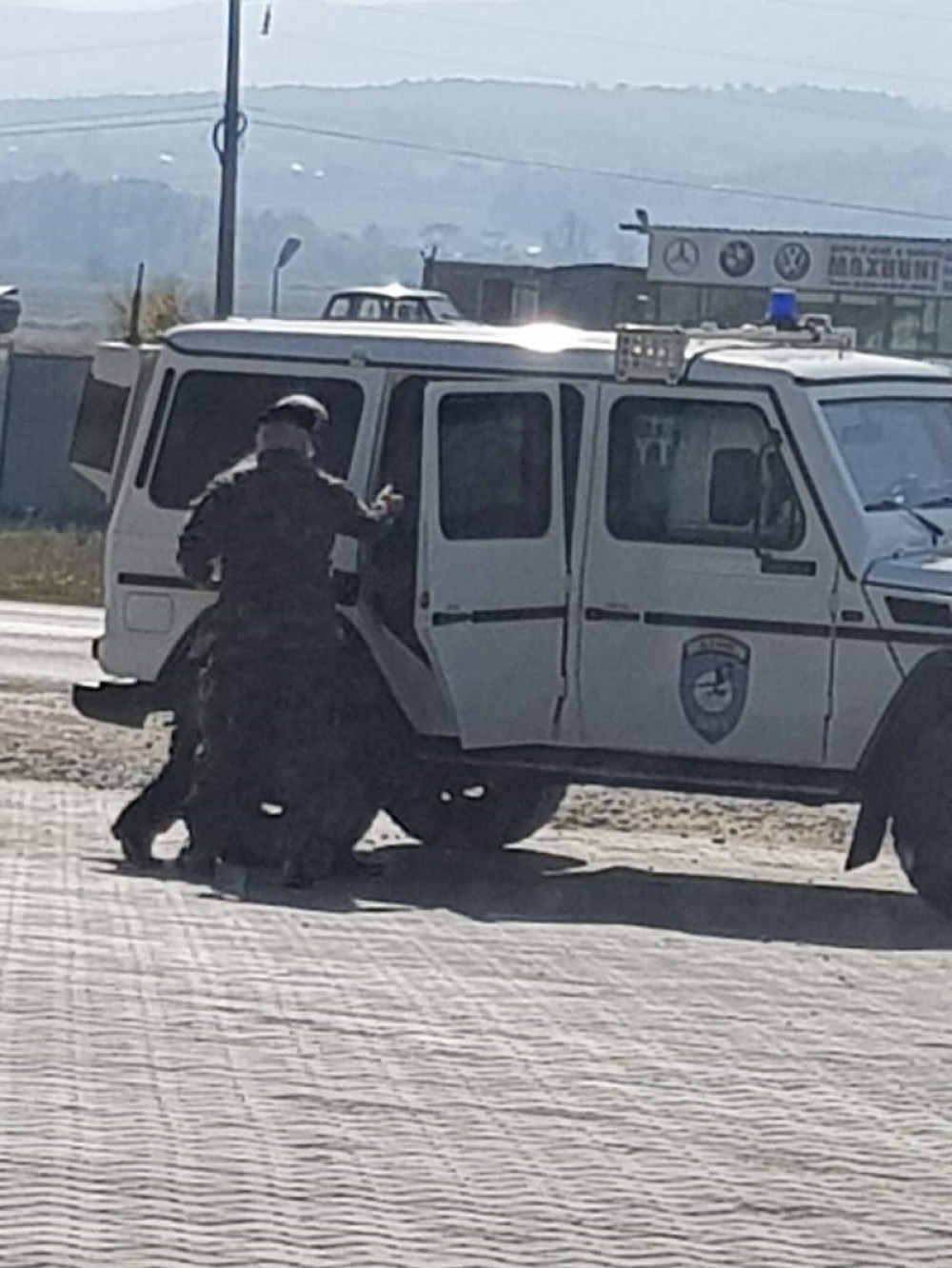 ALBANCI PUCALI NA SRPSKE POLICAJCE!