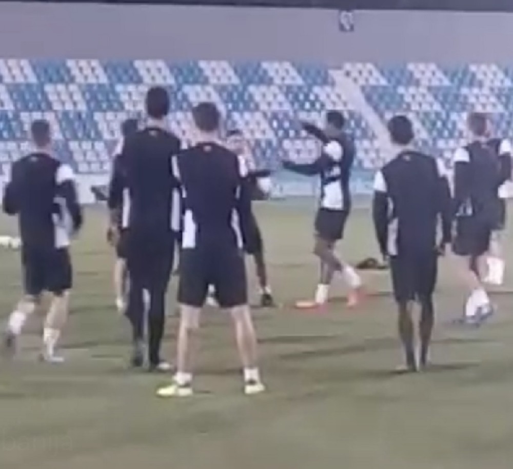 Fudbaleri Partizana odradili trening u Tirani (VIDEO)