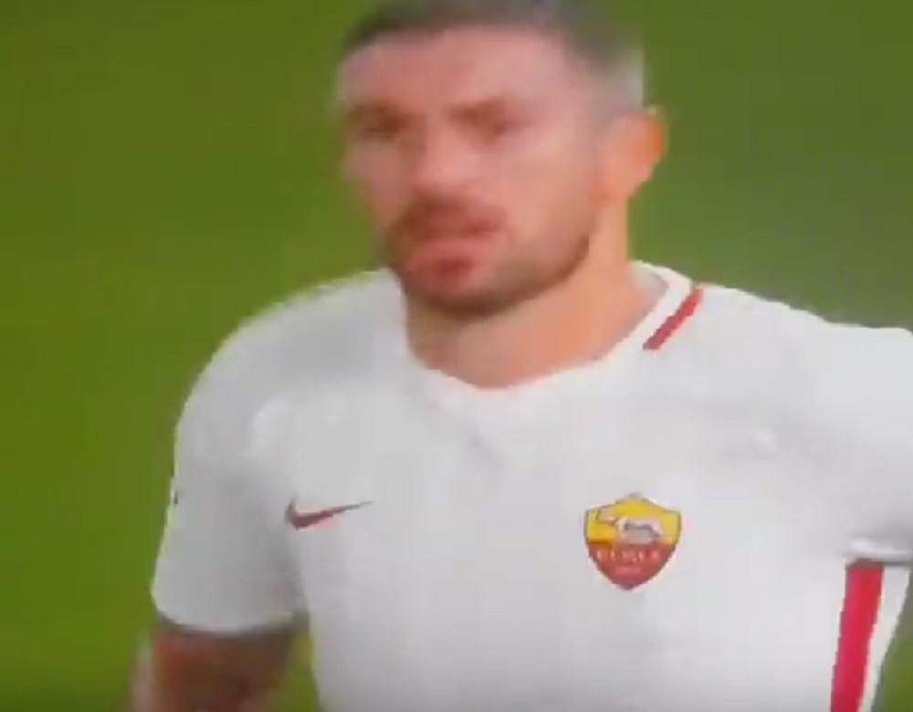 Kolarov se poigrao sa dvojicom, pa zabio golčinu! (VIDEO)
