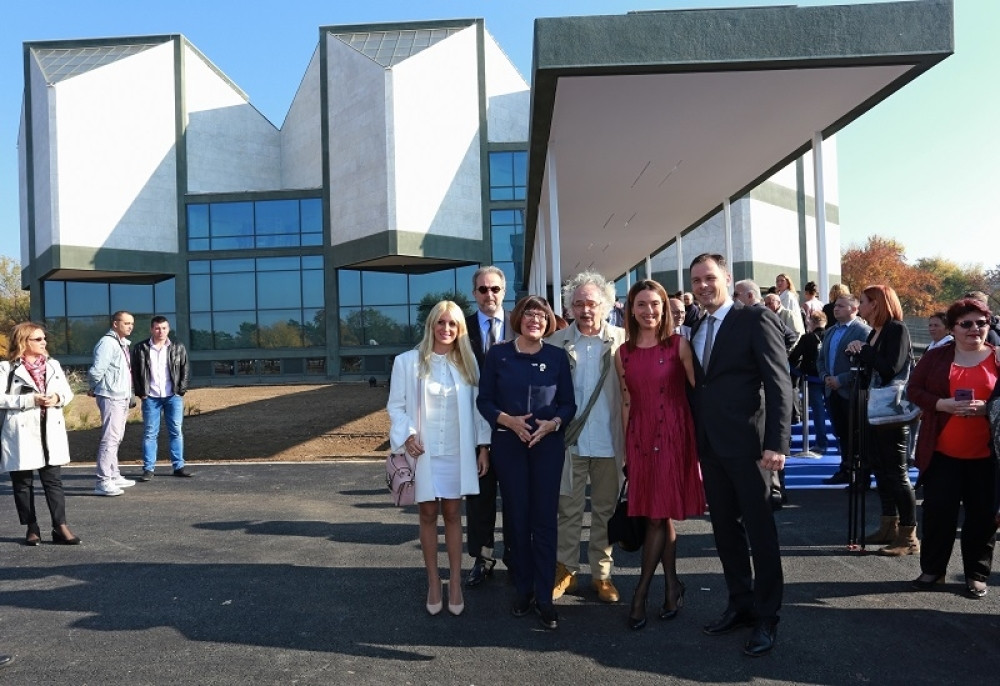 Gradonačelnik na otvaranju Muzeja savremene umetnosti