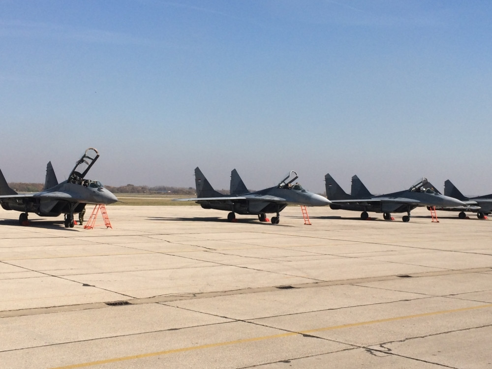 Bivši premijer Jugoslavije otkrio strogo poverljive vojne tajne, šokiraće vas način kako su u Srbiju prošvercovali avione tokom sankcija