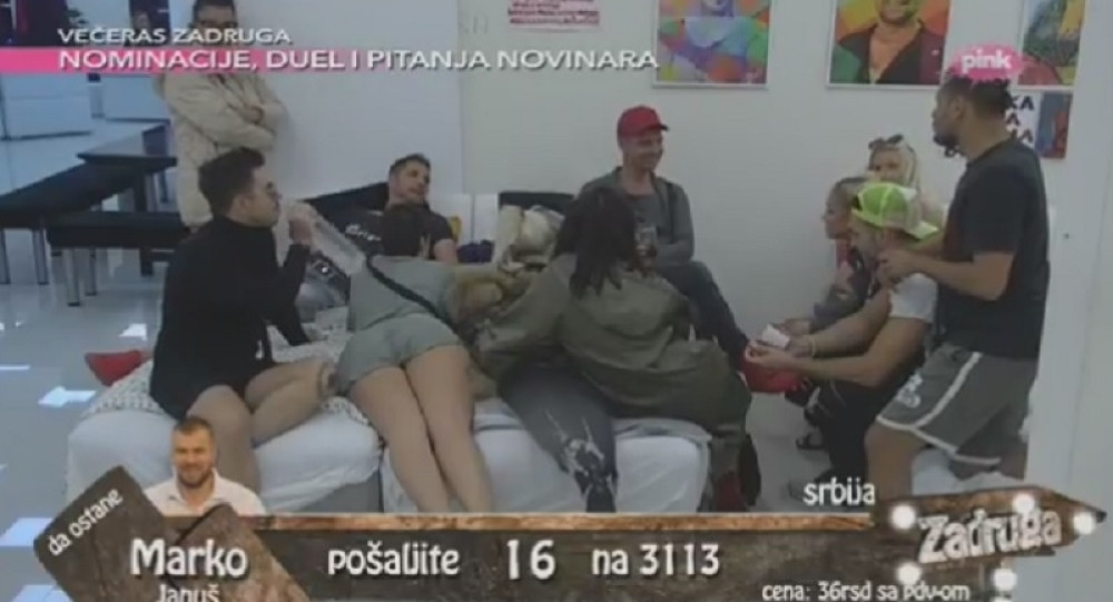 BOLEŠTINA HARA ZADRUGOM! Skoro sve devojke obolele, infekcija se širi, izbile im užasne fleke po leđima i koži!