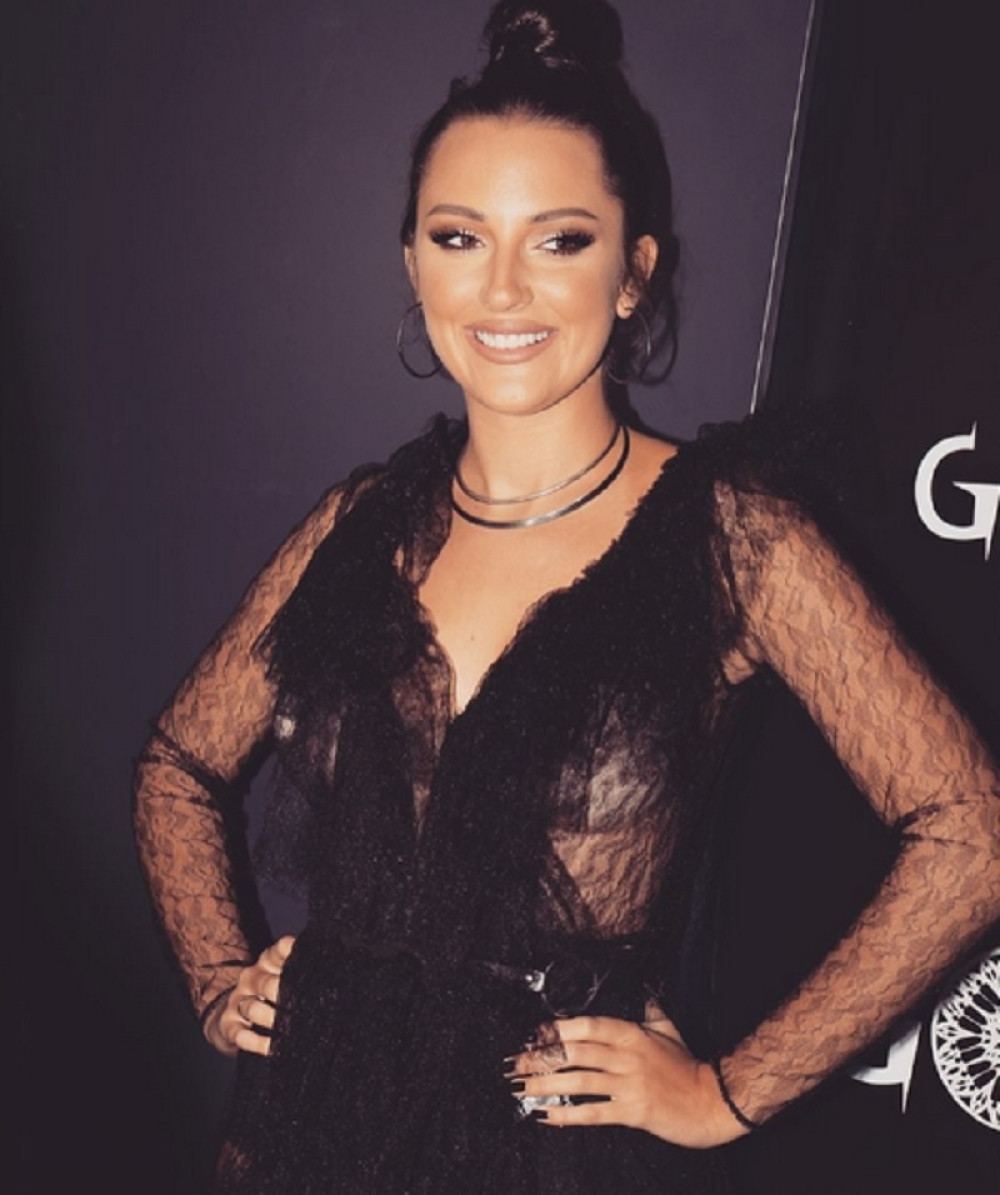 Prija samo u bodiju i halterima (FOTO)