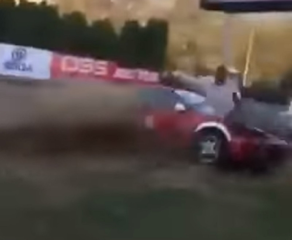 Srpski automobilista u punoj brzini udario u direktora trke! (UZNEMIRUJUĆI VIDEO)