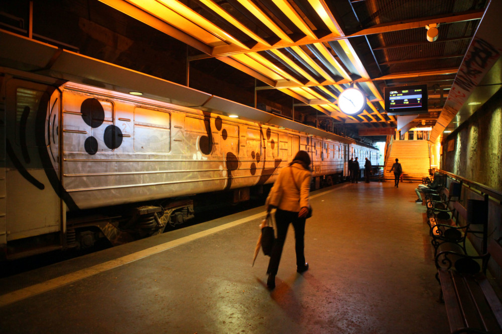 Posmatrao je, čekao da krene u toalet, a onda je počelo surovo prebijanje