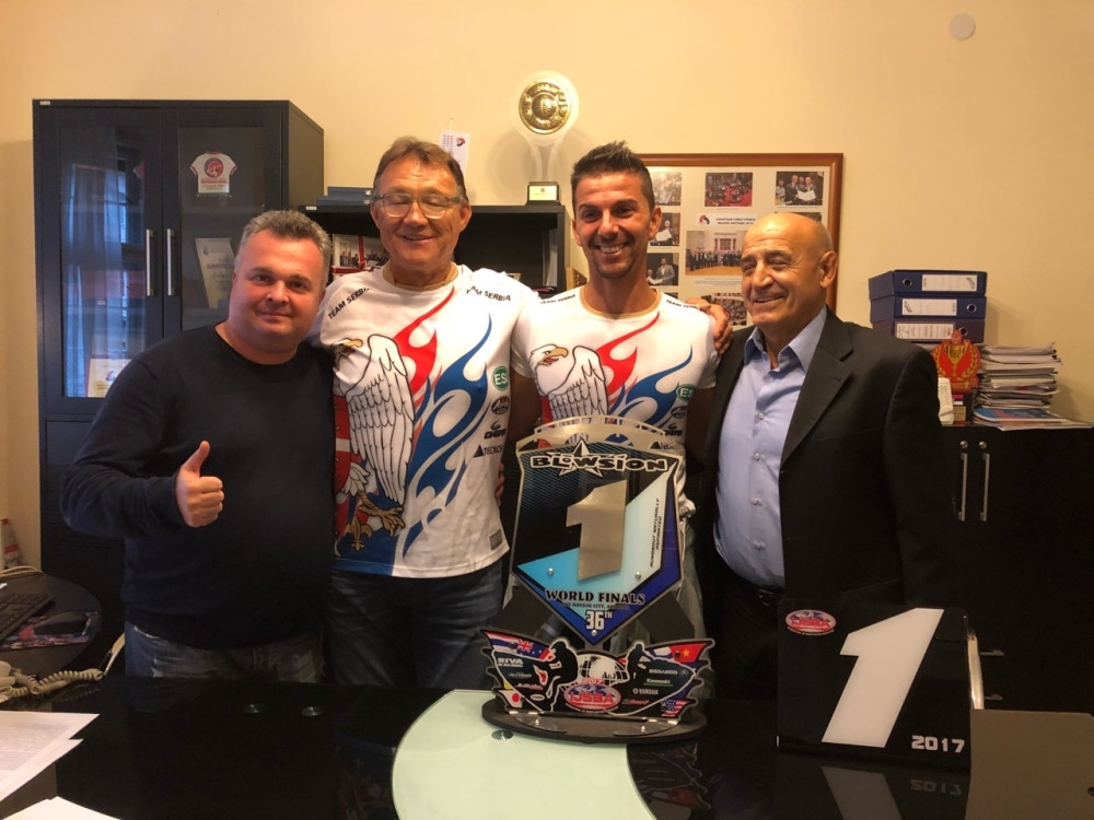 Svetski šampion u džet-skiju doneo titulu u Beograd (FOTO)