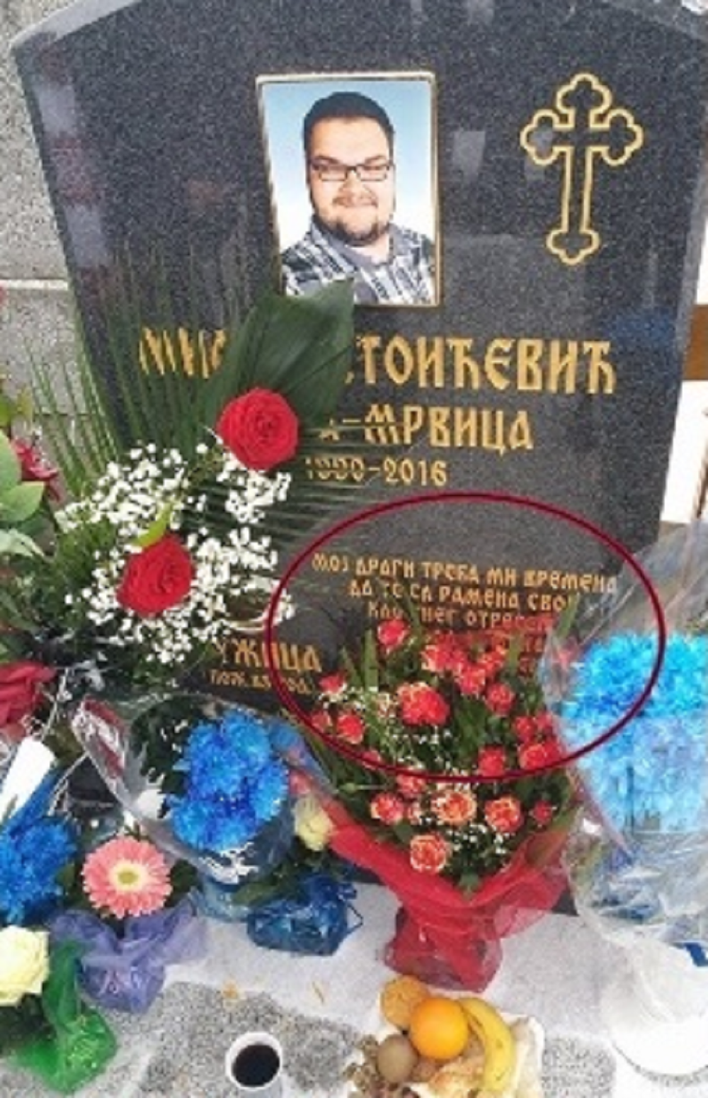 Karleušina pesma uklesana na nadgrobnom spomeniku (FOTO)