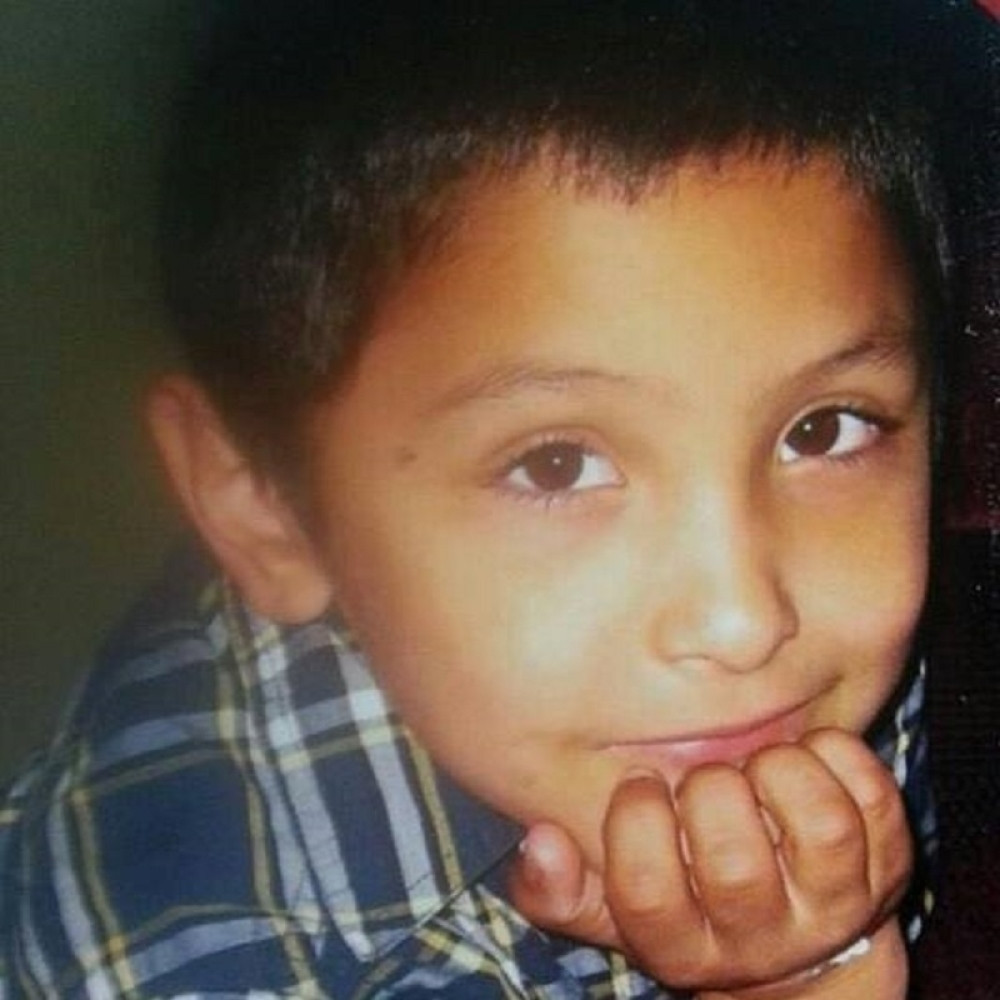 Ubili sina (8) jer su mislili da je gej