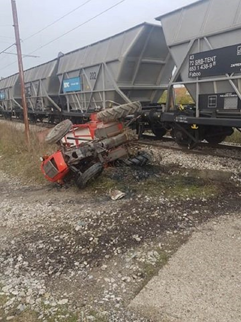 Voz udario u traktor kod Šapca