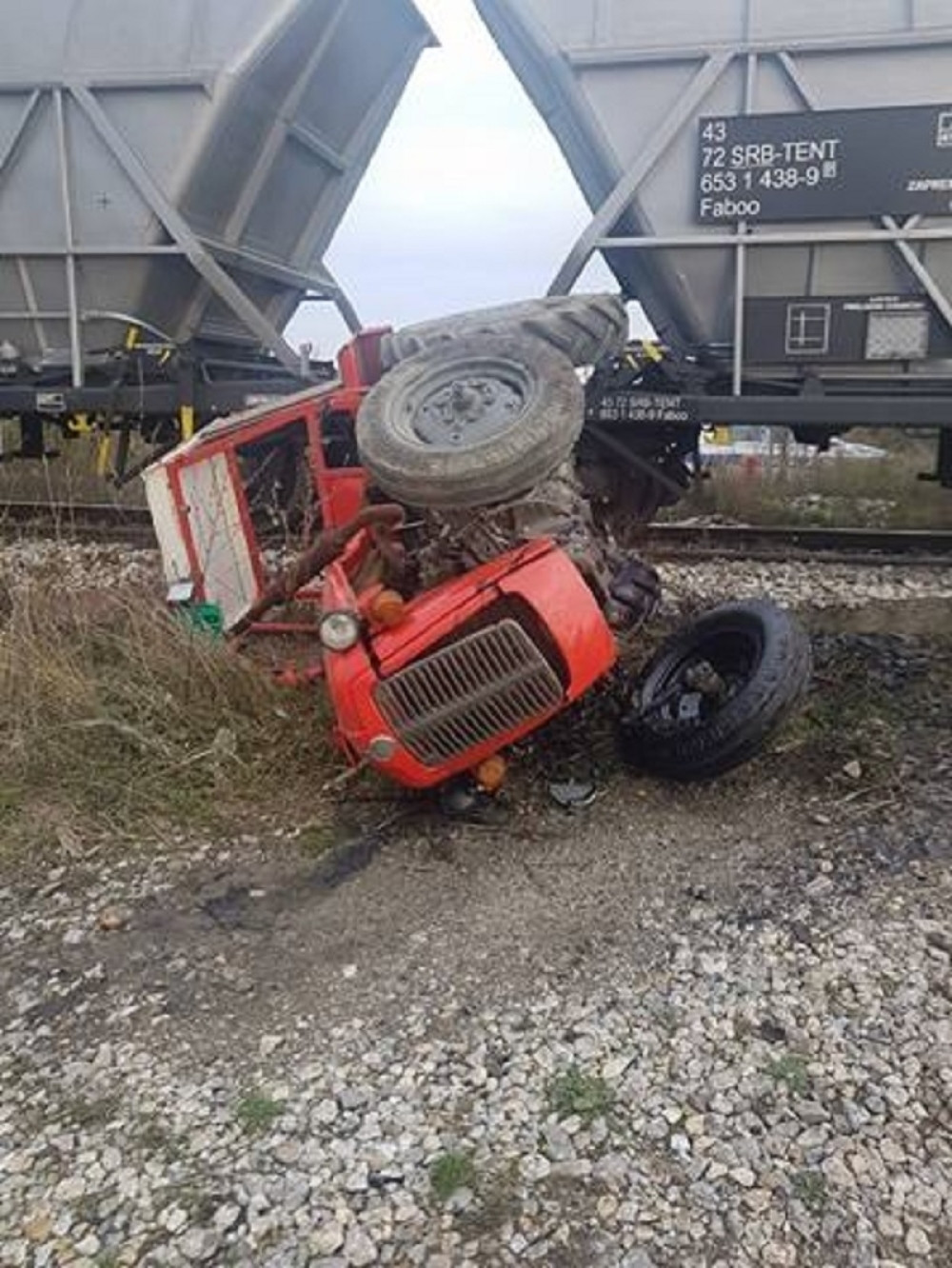 Pijani drvoseča pao sa traktora u šumi, dobio i prijavu