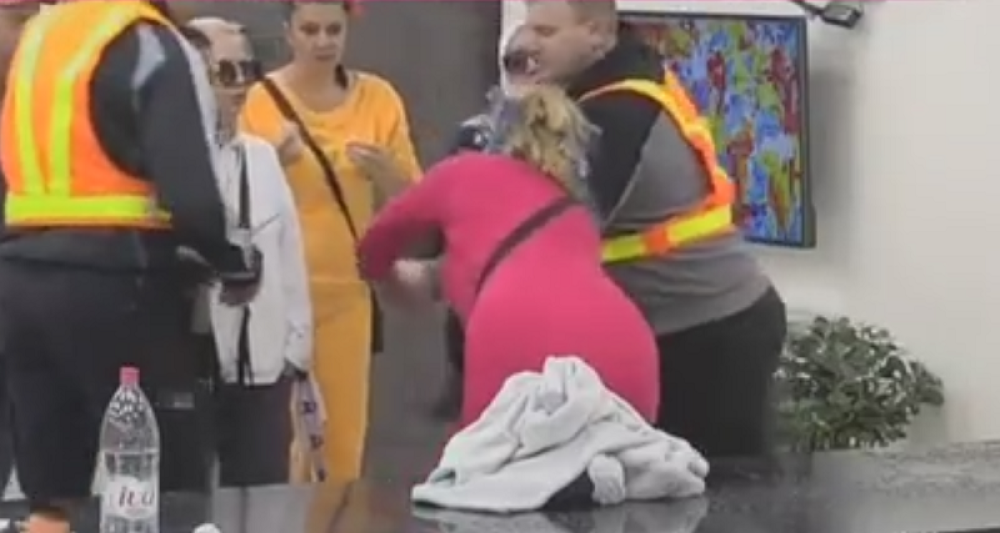 Potukle se Zorica i Jelena (VIDEO)