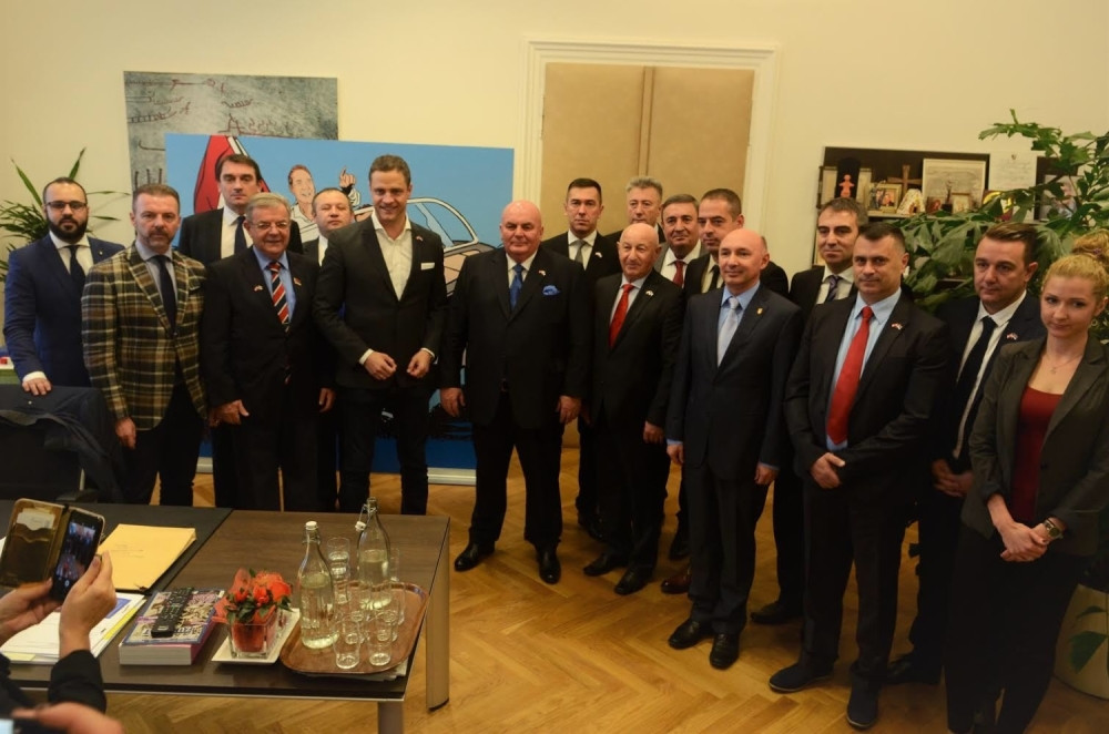 Palma: Nastavite da podržavate Srbiju!