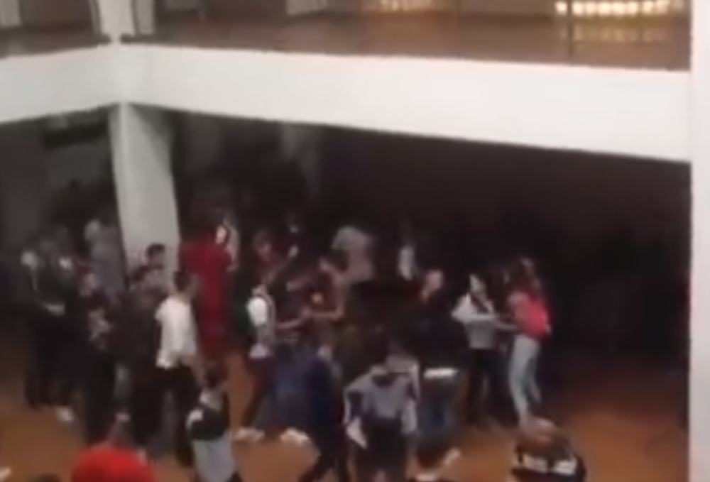 Crnogorski i albanski đaci se potukli zbog profesorke! (UZNEMIRUJUĆ VIDEO)