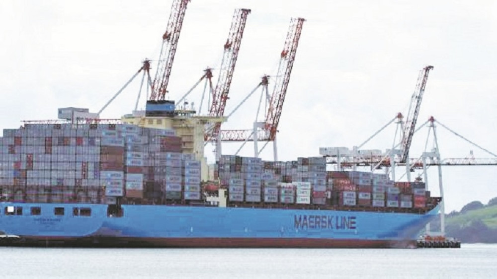 Brod tajno natovarili oružjem, krenuo iz Španije ka Italiji, ako stigne do luke hiljade ljudi će POGINUTI!