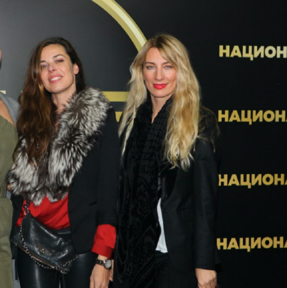 Ana i Katarina vole da piju za „dž“!