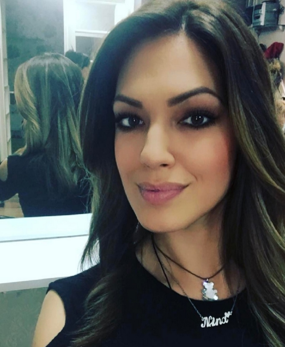 Nina Radulović pokazala kako izgleda bez šminke, ali svi su gledali u njene grudi!