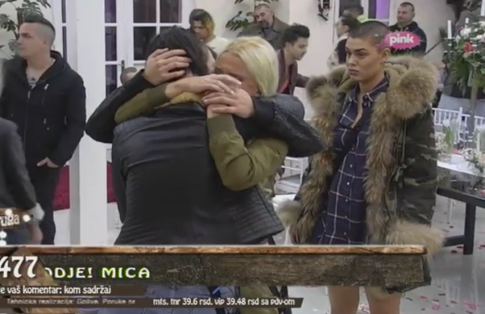 Bivša zadrugarka staje na ludi kamen! Pokazala prsten! (FOTO)