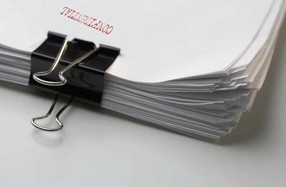 Političari kriju pare na Kajmanskim ostrvima!