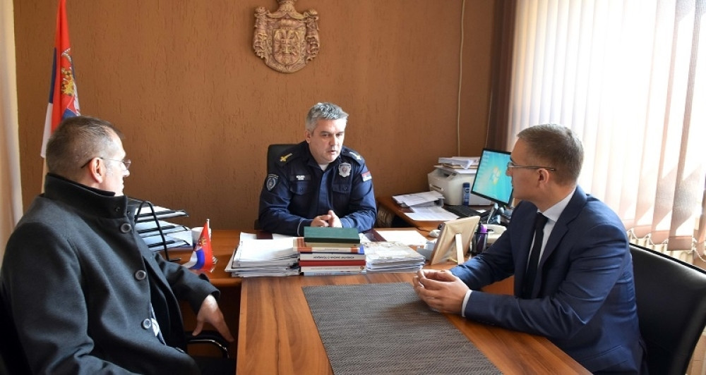 Stefanović i Rebić posetili graničnu policiju